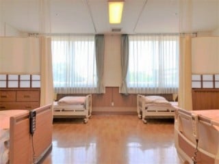 4人部屋 4人部屋